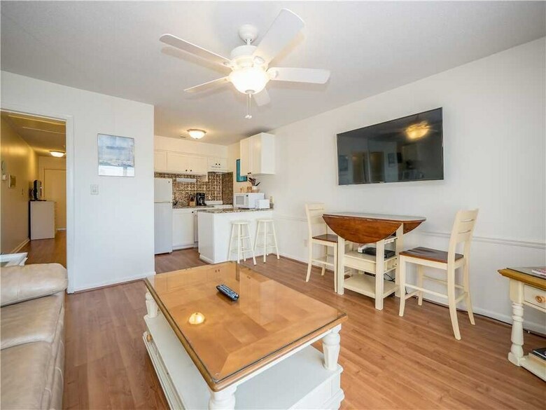 Breakers 304, 1 Bedroom, Beach Front, Sleeps 4