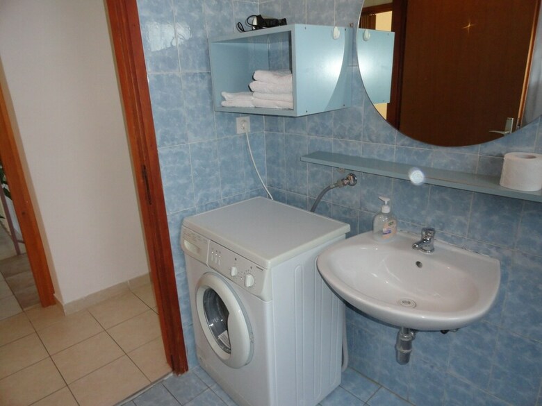Apartmani Dragovi? Brodarica