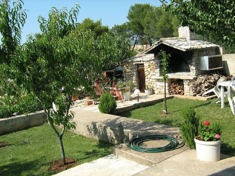 Apartmani Dragovi? Brodarica