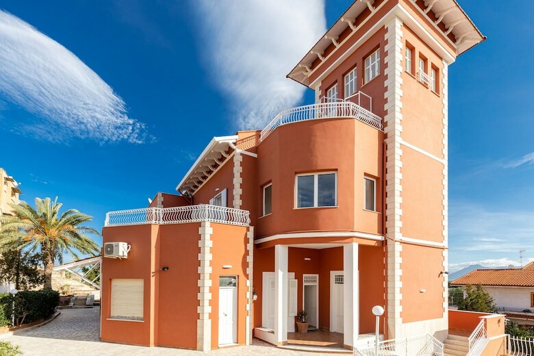 Bed & Breakfast Villa Edera Rental Rooms