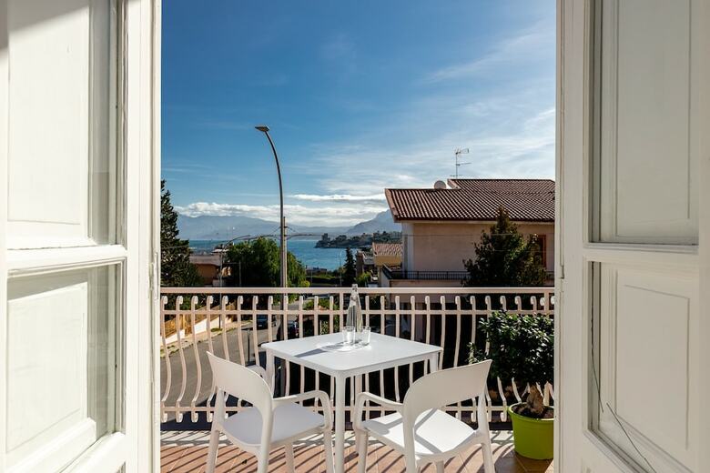 Bed & Breakfast Villa Edera Rental Rooms