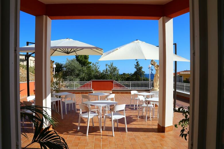 Bed & Breakfast Villa Edera Rental Rooms