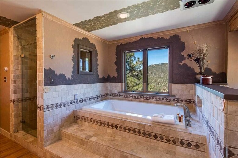 Summit Sanctuary, 3 Bedrooms, Sleeps 8, Mountain Views
