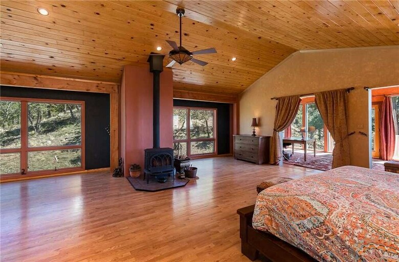 Summit Sanctuary, 3 Bedrooms, Sleeps 8, Mountain Views