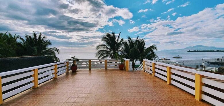 Phi-phi Beach Resorts And Hotel