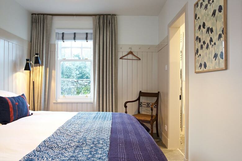 Ross Lodge