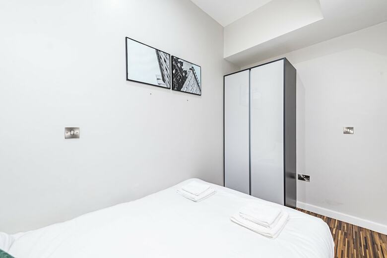 Manchester Studios And Apartments