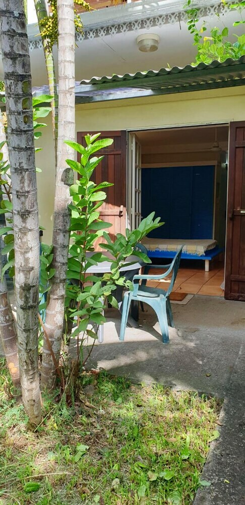 Apartamento Studio In Saint-pierre, With Enclosed Garden And Wifi