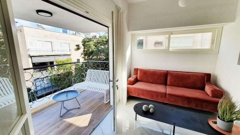 Design 2 Bdr Apartment - Habima Tl60