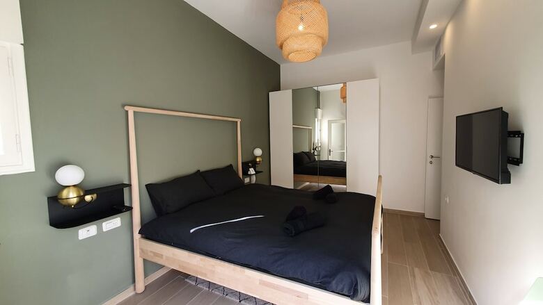Design 2 Bdr Apartment - Habima Tl60