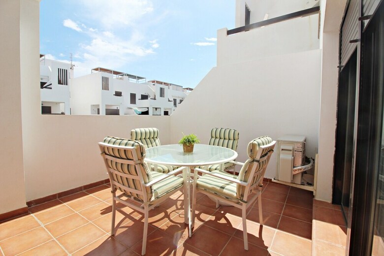 Apartamentos Alborada 1�230