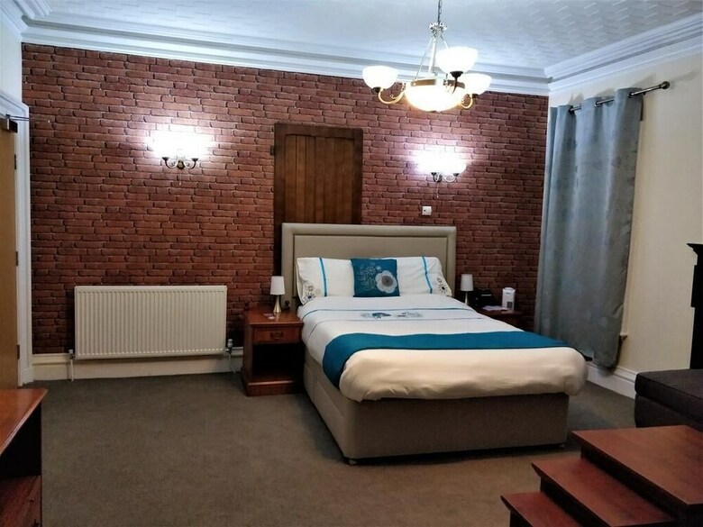 The Rampant Lion Hotel
