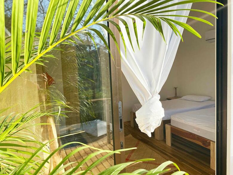 La Sana Surf Hotel