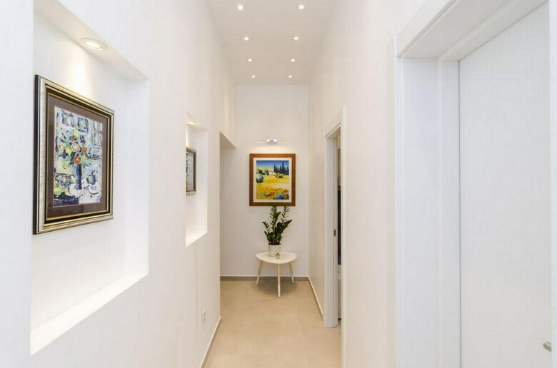 Apartment Take That