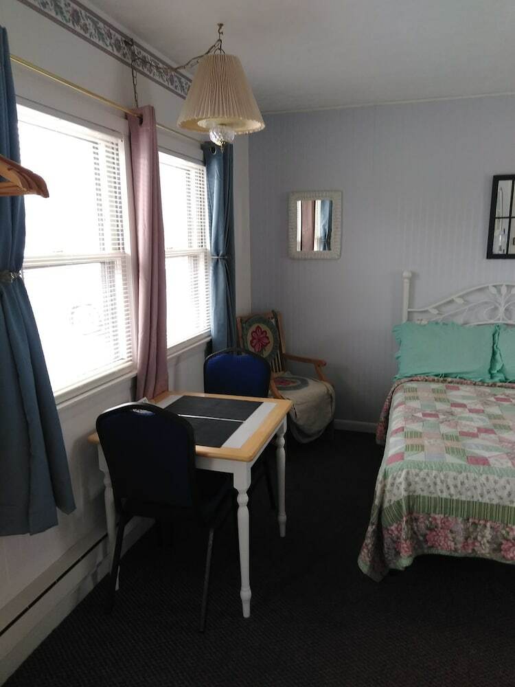 Motel Midway Lodging