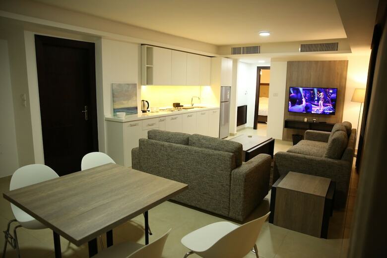 Aparthotel Triple A Hotel Apartment