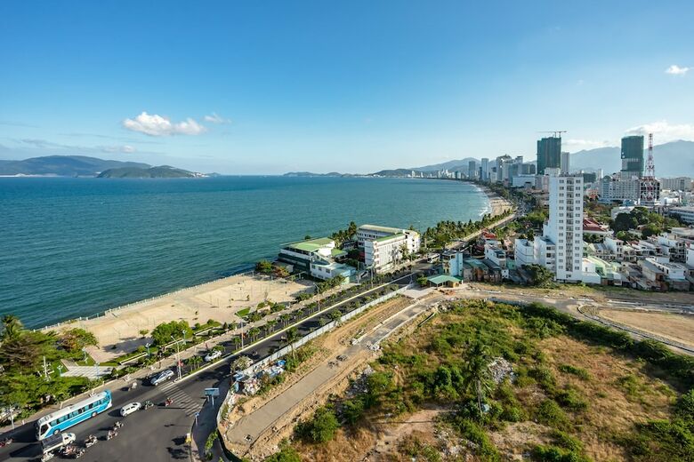 Skyline Serviced Apartments