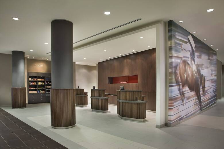 Hotel Courtyard By Marriott Calgary Airport