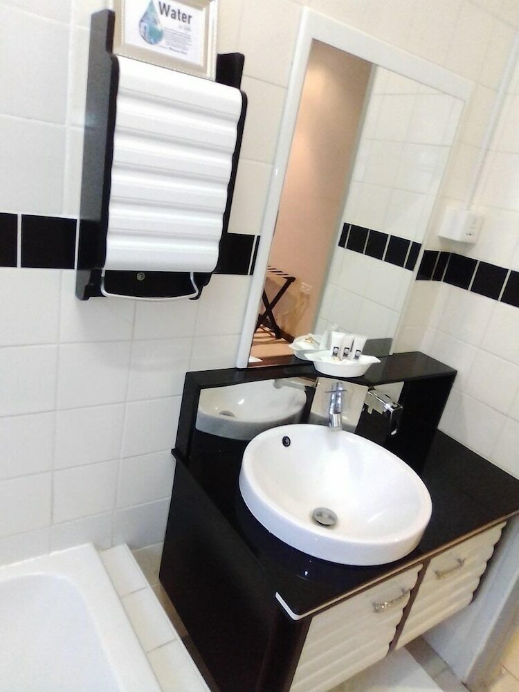 Motswedi Hotel