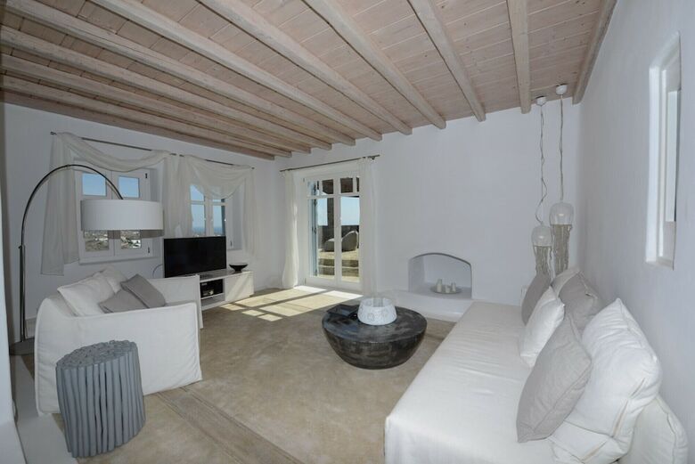 Villa Azurite 3 Bedroom Villa In Psarrou With Private Pool