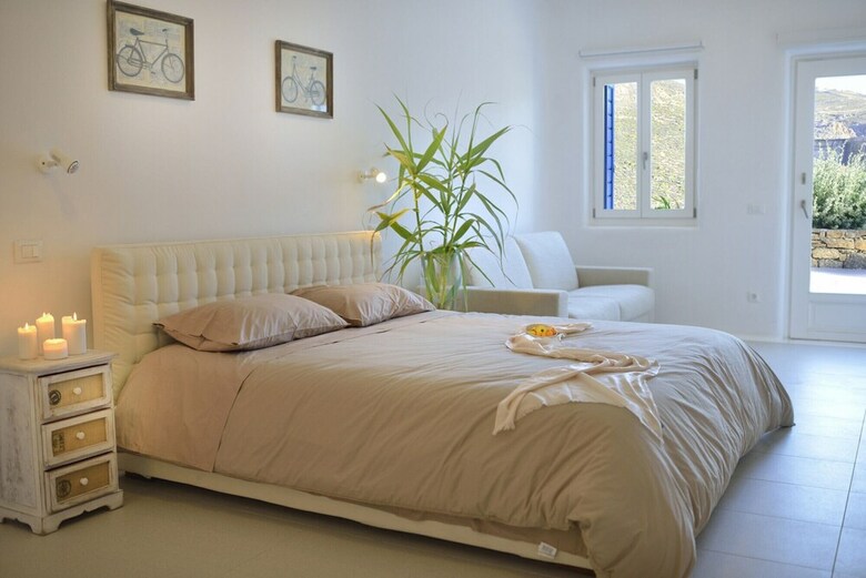 Stunning 6 Bedroom Villa In Fokos Beach
