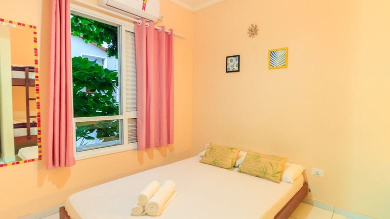 Hostal Guaruj� Hostel