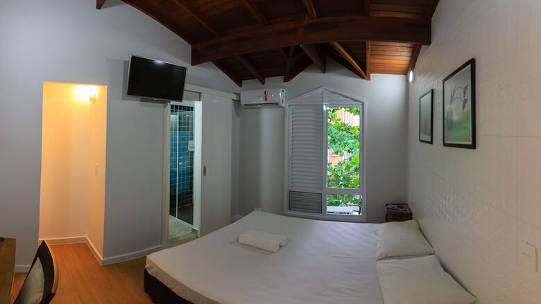 Hostal Guaruj� Hostel