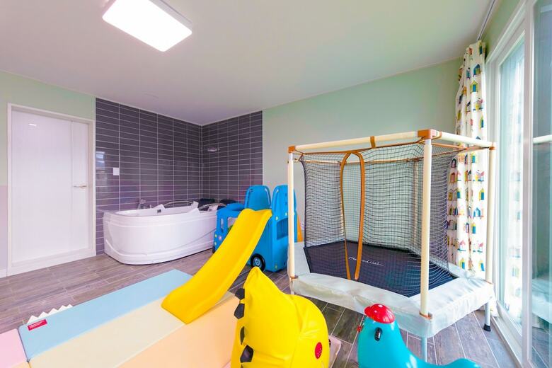 My Chu Kids Pool Villa Pension
