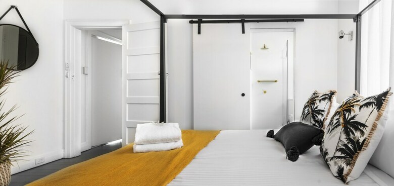 Beach Cottage In Bondi