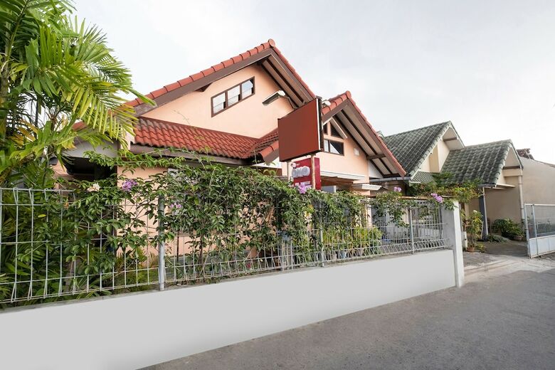 Hotel Oyo 2889 Abel Homestay Syariah