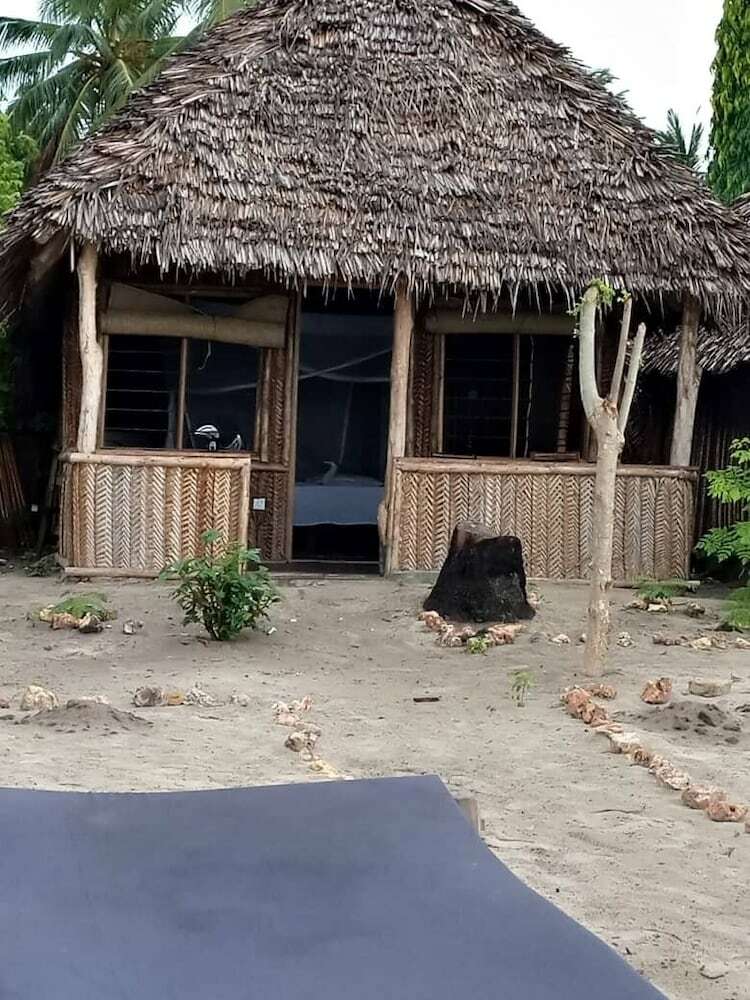 Hotel Ushongo Beach Bandas