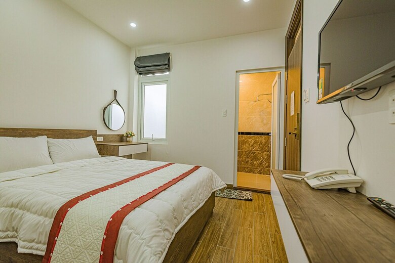 Phan Thong Vang Hotel
