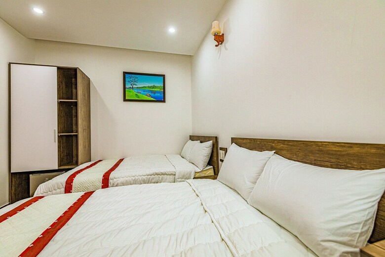 Phan Thong Vang Hotel