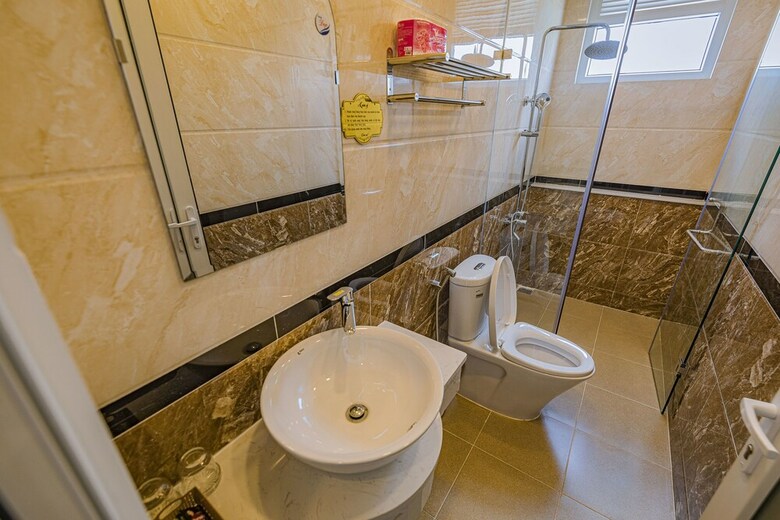 Phan Thong Vang Hotel