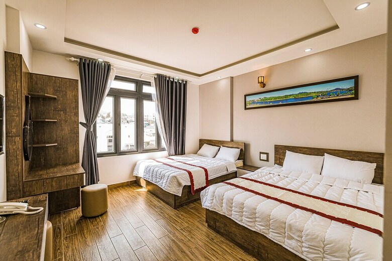 Phan Thong Vang Hotel