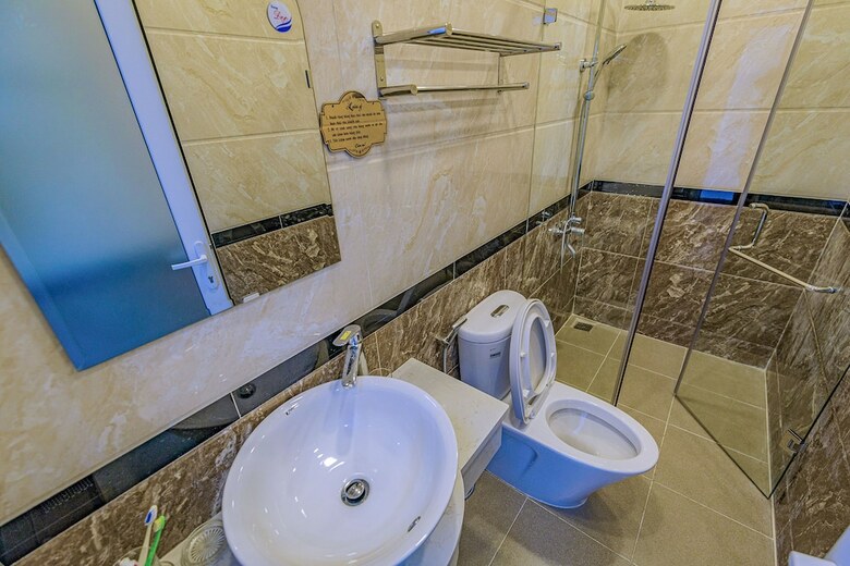 Phan Thong Vang Hotel