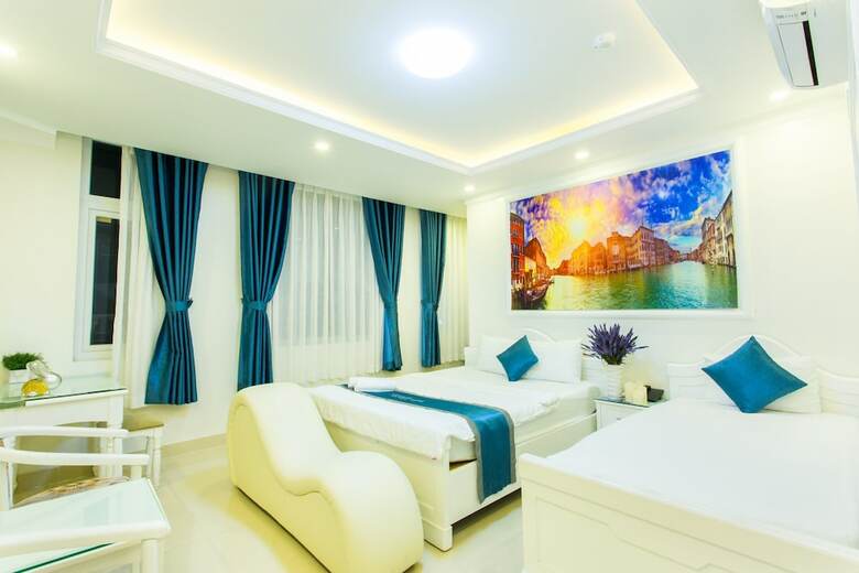 Venice Hotel