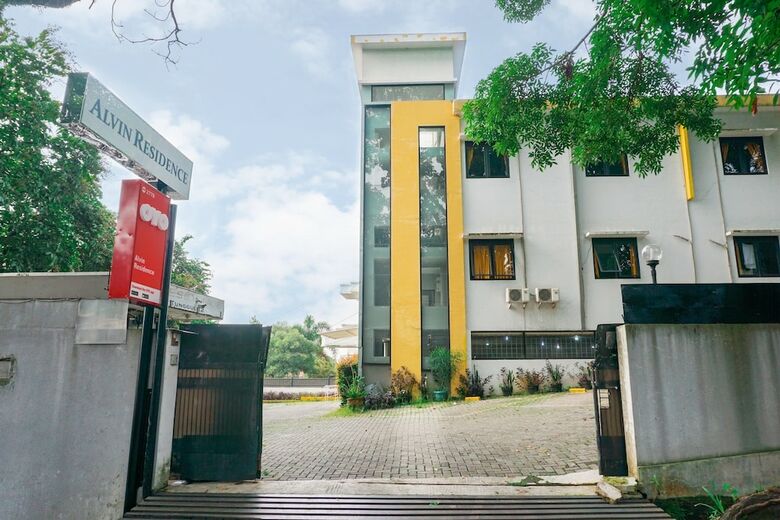 Hotel Oyo 2778 Alvin Residence