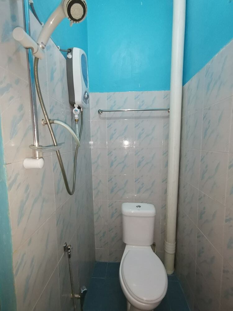 Oyo 89951 Maa Hari Hotel