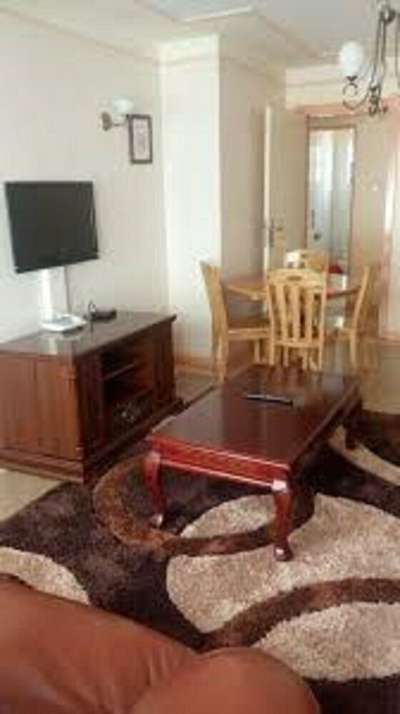 Apartamentos Lighthomez Pinnacle Suites