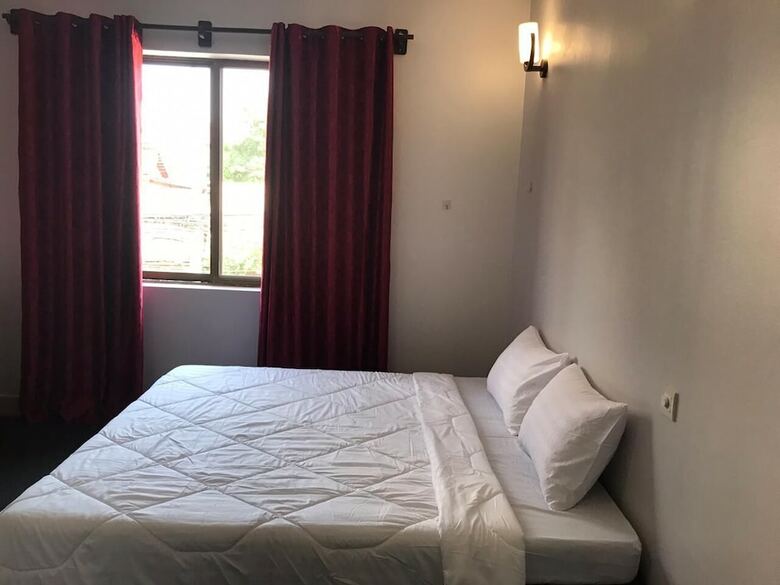 Hotel Violet Villa And Restro