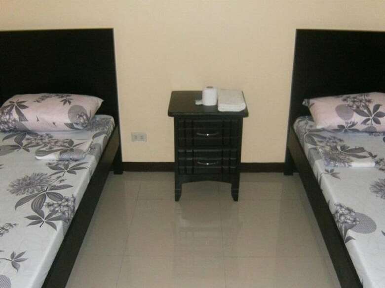 Hotel Eastway Inn