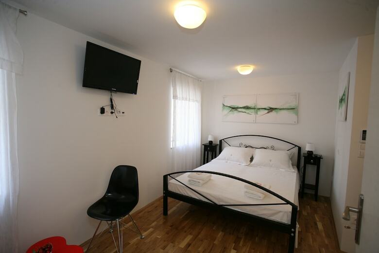 Hotel Rooms Beljan