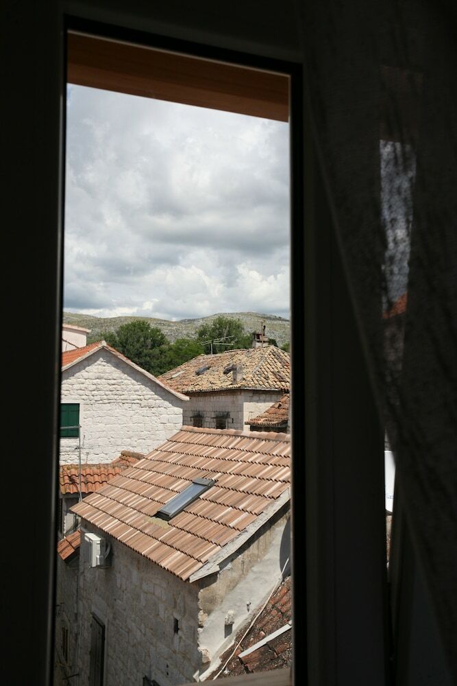 Hotel Rooms Beljan