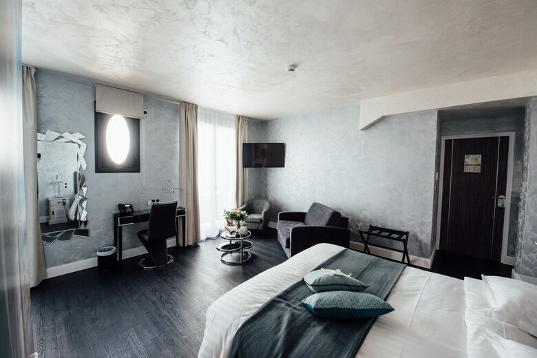 Hotel Amiraut�