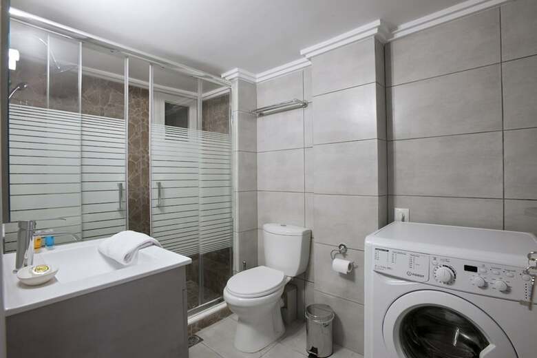Zan Moreas A Simple & Minimal Apartment
