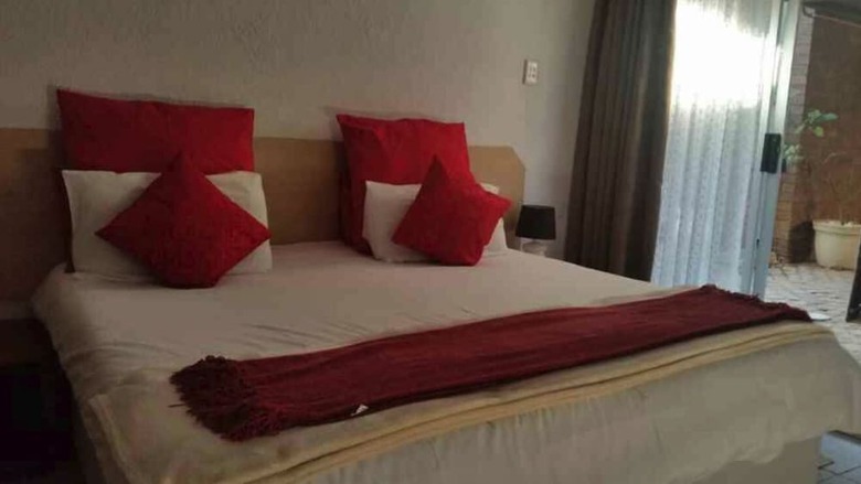 Hotel Rolls Royce Guest House