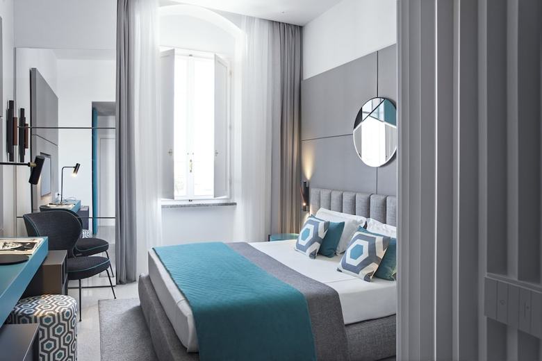 Hotel Plaza E De Russie