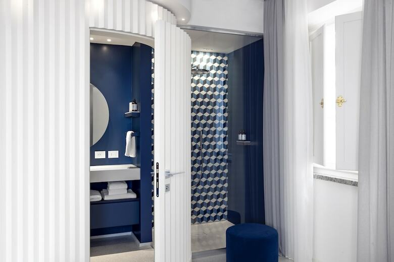 Hotel Plaza E De Russie