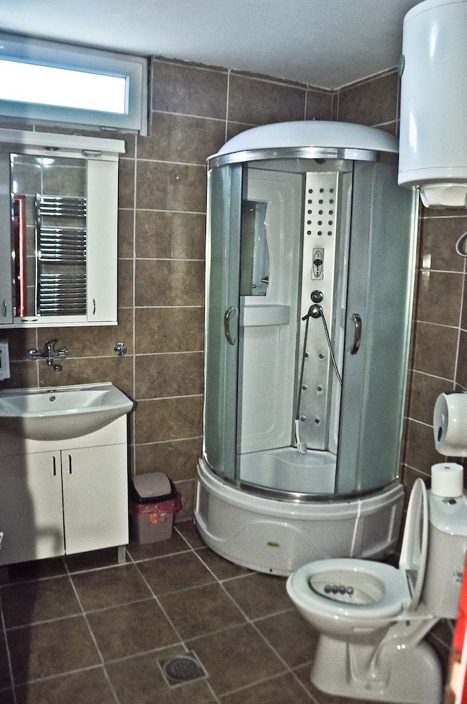 Hostal Hostel Otard